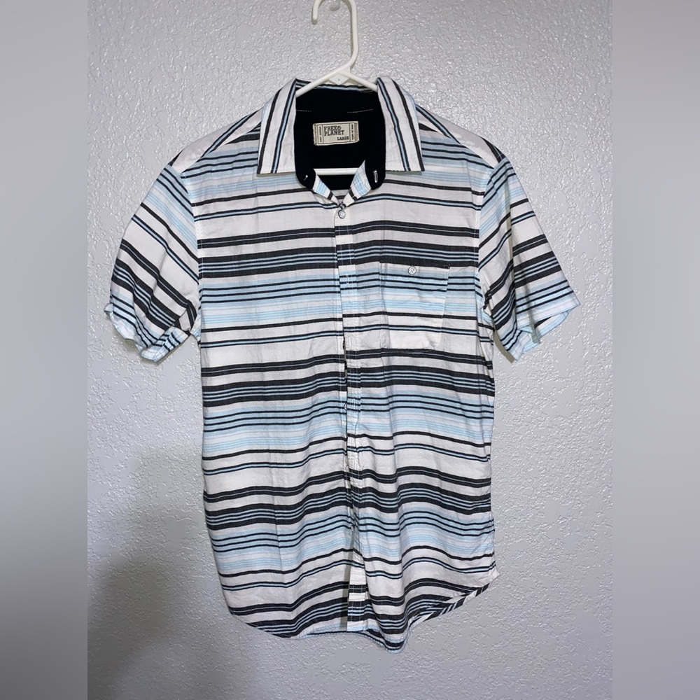 Free planet T-shirt